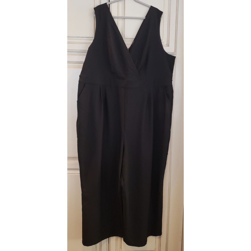 Torrid One Piece Jumpsuit Sleeveless Surplice Neckline Wide leg Blk Zips 28